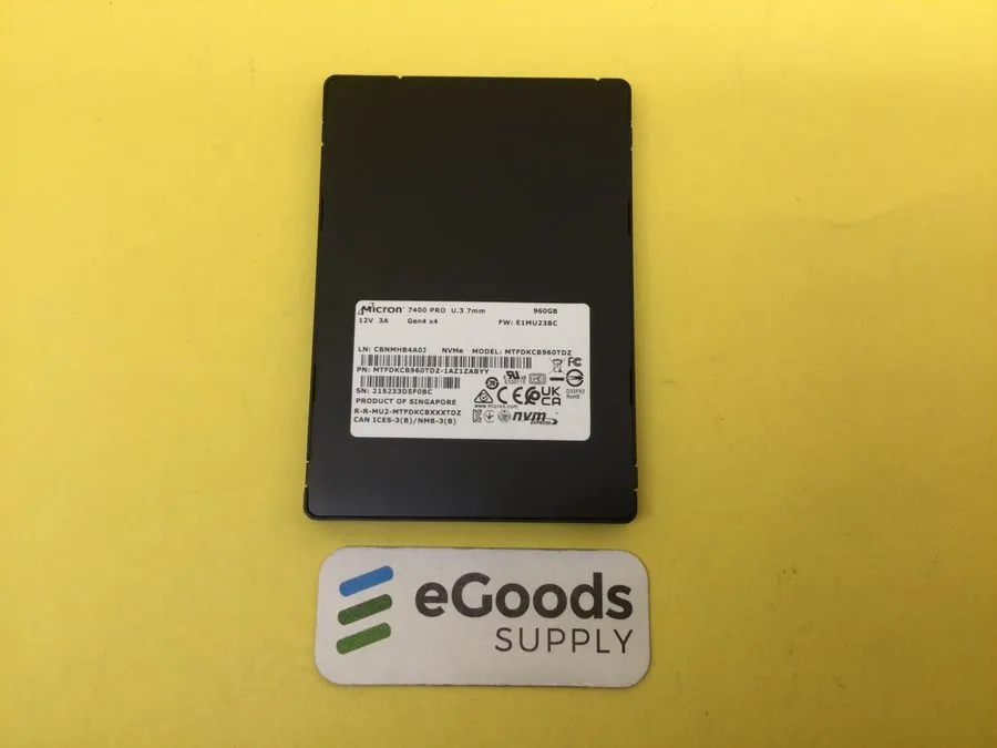 SSD-накопитель MTFDKCB960TDZ Micron 7400 Pro 960GB PCIe Gen4 NVMe U.3 2.5in Ente
