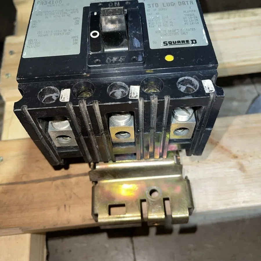 Автоматический выключатель Square D FA34100 3p 100 amp 480v Gray I line Circuit  — фото лота 1