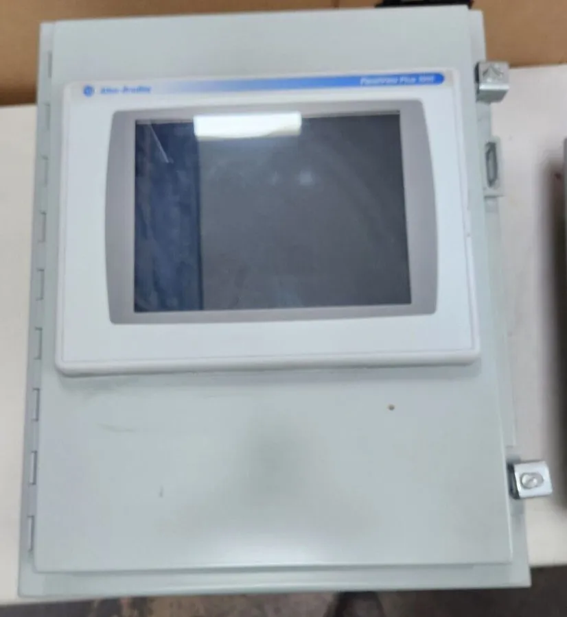 Панель оператора Allen Bradley 2711P-T10C4D1 Panelview Plus 1000 Touch Panel 24V