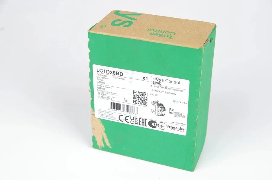 Контактор Schneider LC1D38BD TeSys Deca IEC Contactor 38A 24V DC Coil 3-Pole