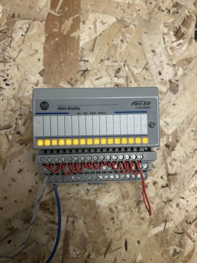 Модуль ввода-вывода Allen-Bradley 1794-IB16K Flex I/O 16-Point Input Module, 179 — фото лота 1