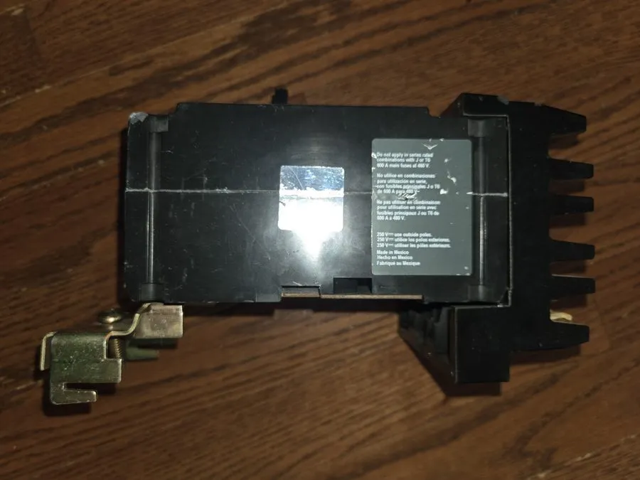 Автоматический выключатель SQUARE D FA34040 FA I-LINE 3 POLE 40 AMP 480v BLACK C