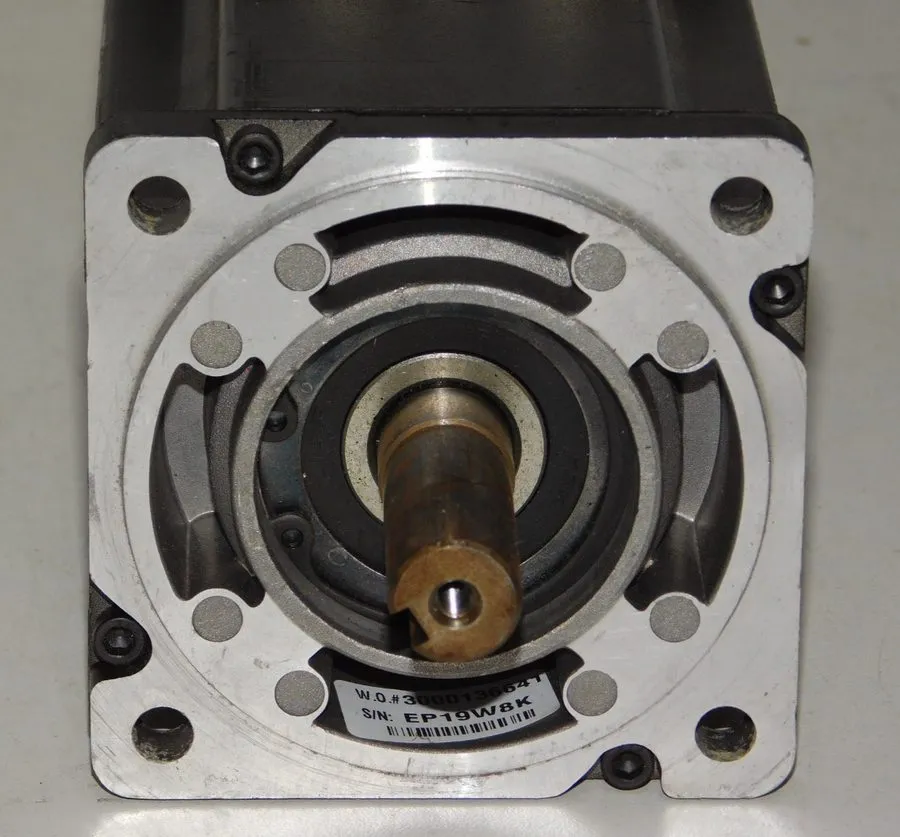 Серводвигатель Allen Bradley MPL-B330P-SJ24AA Servo Motor Best Delivey
