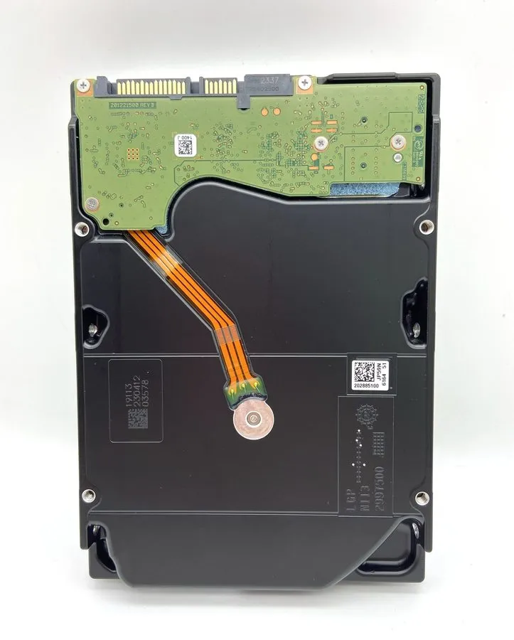 Жёсткий диск ST18000NT001 Seagate IronWolf Pro 18TB 7.2K NAS SATA 3.5" 256M Hard — фото лота 2