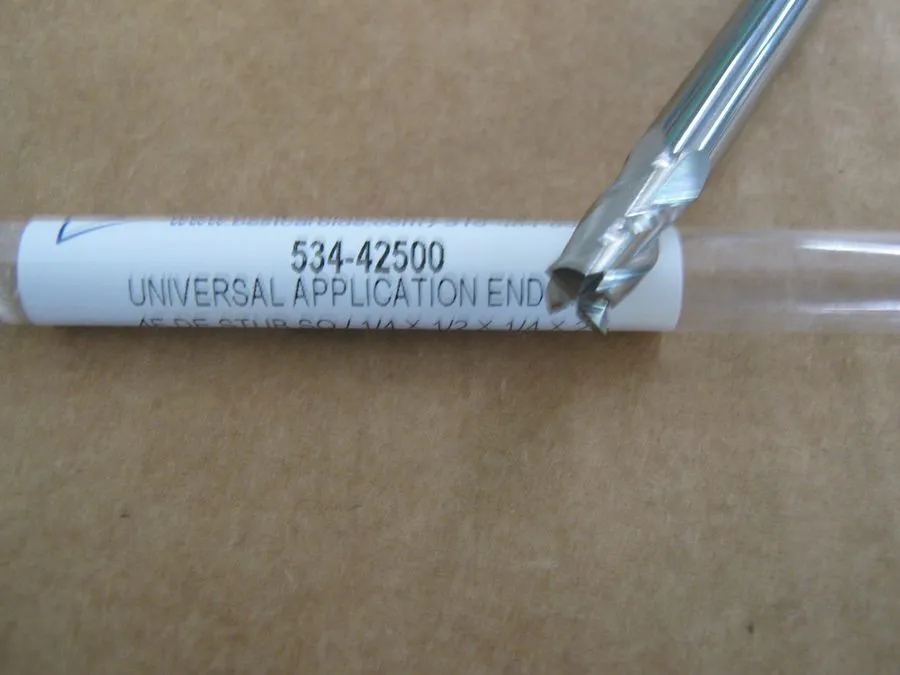 Режущий инструмент BEST CARBIDE4 FLUTE UNIVERSAL APPLICATION 1/4" DOUBLE END STU