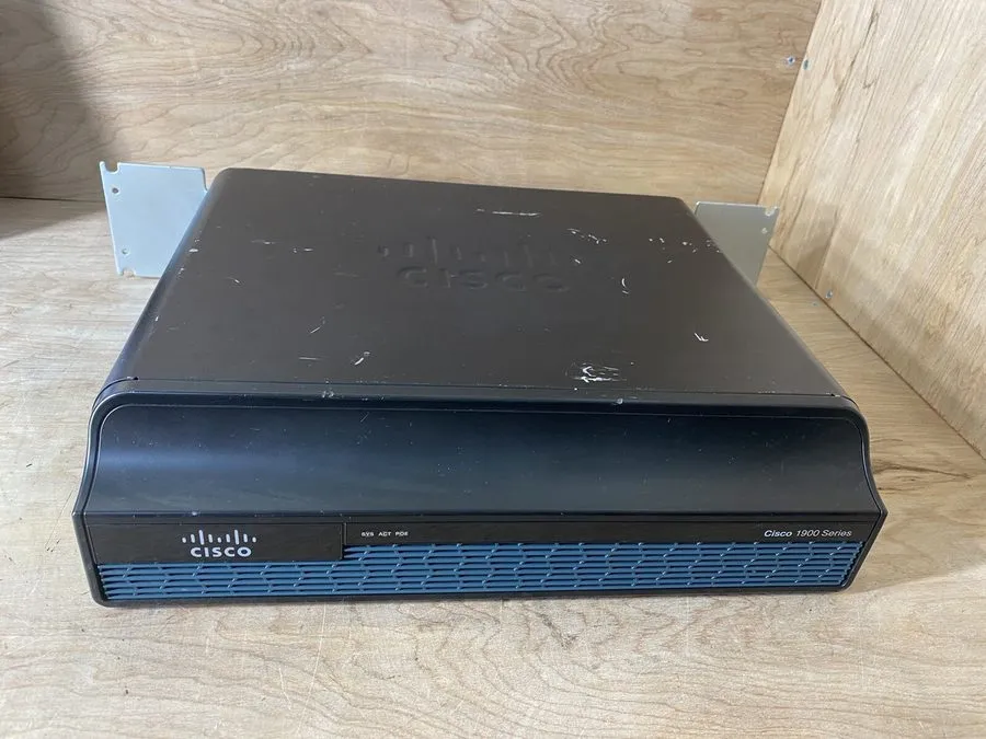 Маршрутизатор Cisco 1900 Series 1941 2-Port Gigabit Wireless Router