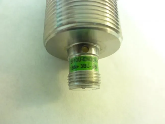 Датчик приближения 203278 New- Turck Bi10U-EM30H-AP6X2-H1141 Proximity Sensor; 1