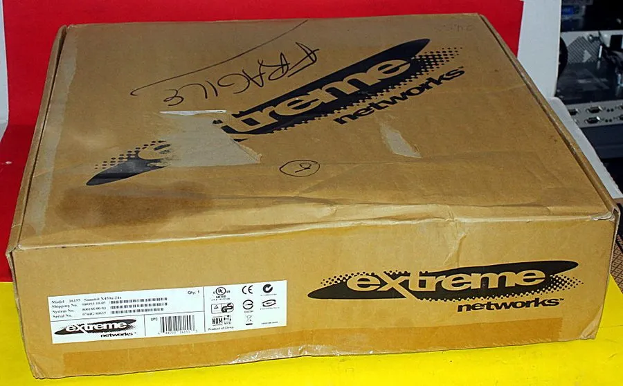 Коммутатор Extreme Networks Summit 16155 X450a-24X 24-Port Gigabit Distressed Bo