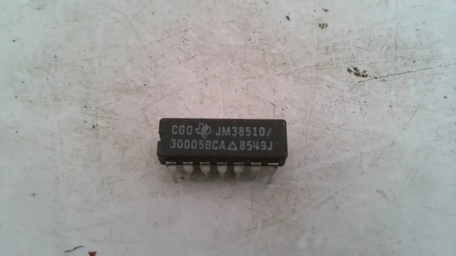 Микросхема TEXAS INSTRUMENTS JM38510/30005BCA MIL DIP IC