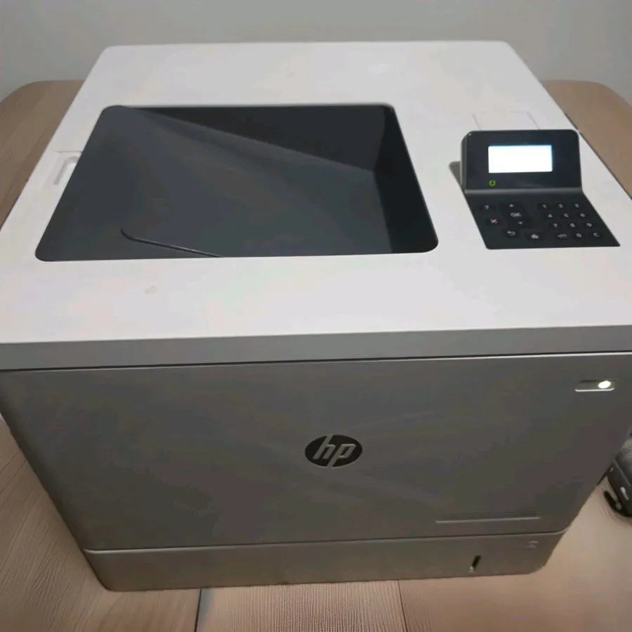 Принтер HP Color Laser Jet Enterprise M553 printer b5L25A — фото лота 1