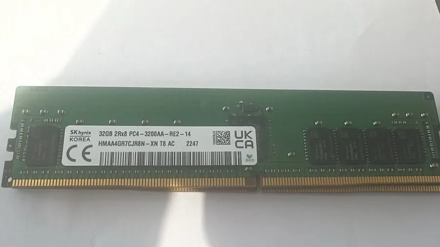 Модуль памяти 32GB 2RX8 PC4-25600 (DDR4-3200) ECC RDIMM SK Hynix HMAA4GR7CJR8N-X