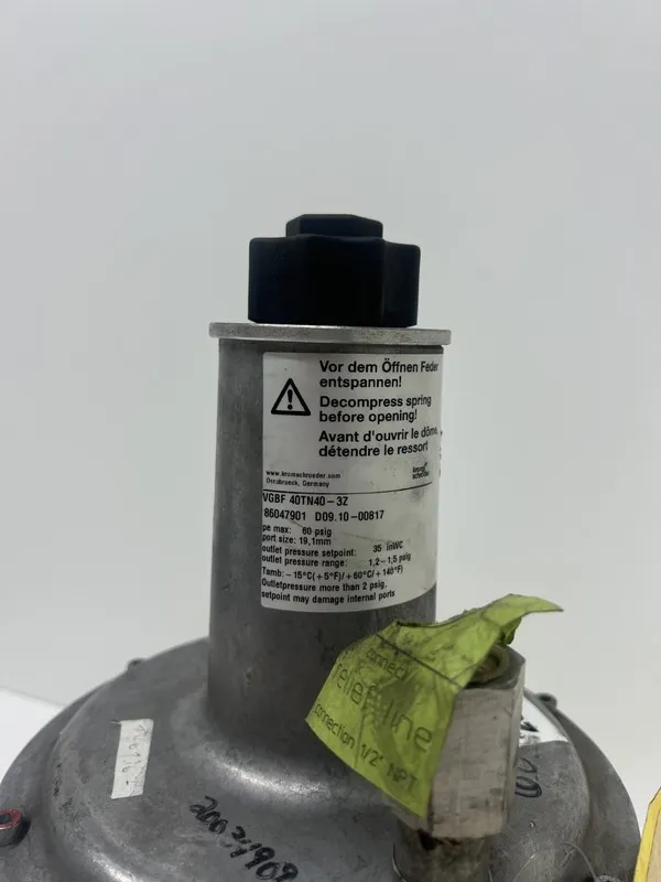 Трубопроводная арматура Kromschroeder VGBF 40TN40-3 Pressure Regulator 60PSIG Po — фото лота 1