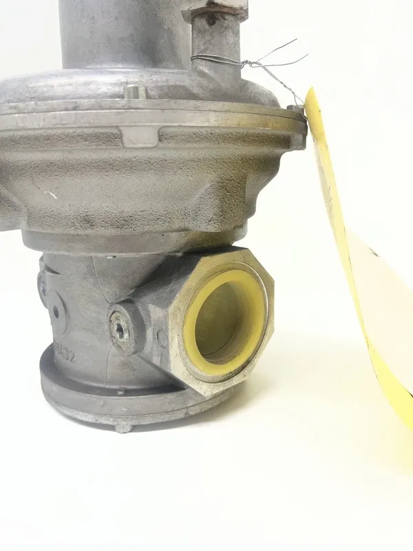 Трубопроводная арматура Kromschroeder VGBF 40TN40-3 Pressure Regulator 60PSIG Po — фото лота 2