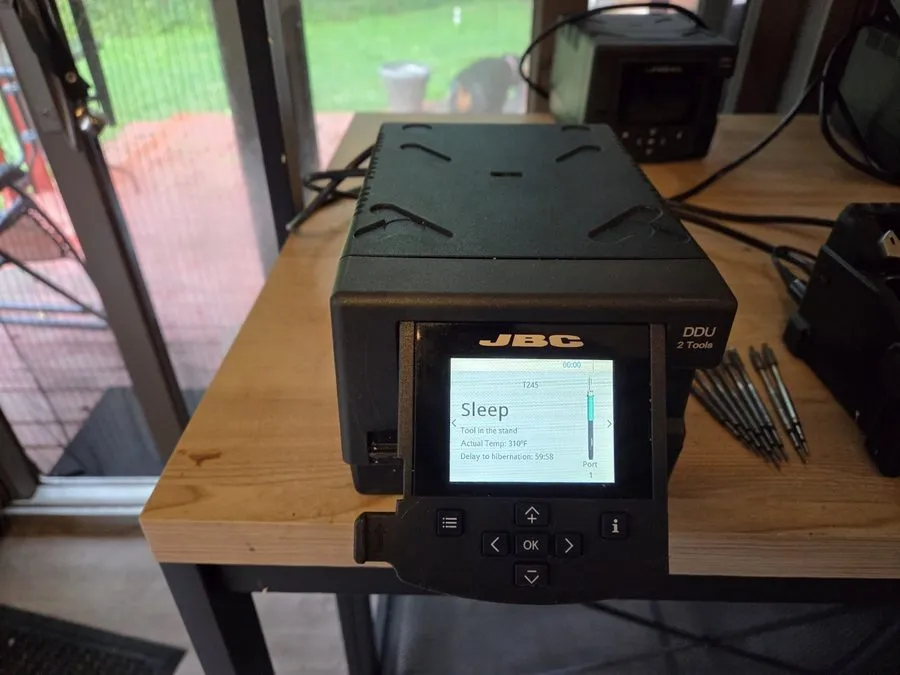 Жало паяльника JBC DDU Dual Soldering Station with Stands and Tools DDE-1C