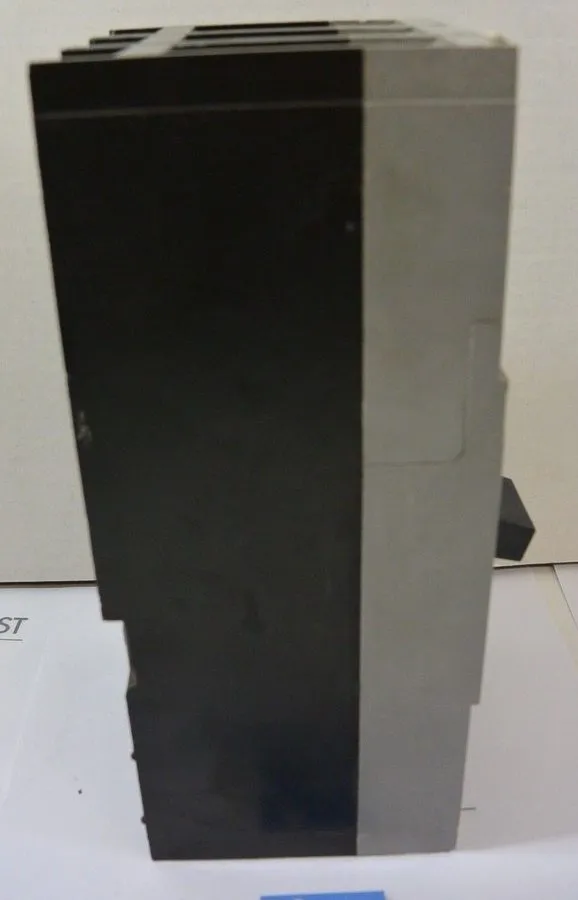Автоматический выключатель Siemens FXD62B150 2 Pole 150 Amp 600 Volt 35kA 480V C