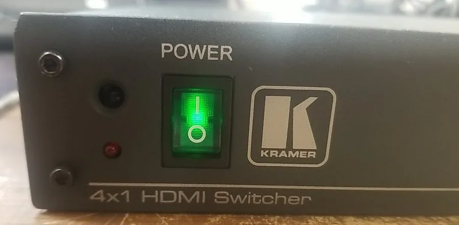 Видеокоммутатор Kramer VS-41HDMI Professional 4-Way 1080p 4x1 HDMI Switcher — фото лота 1