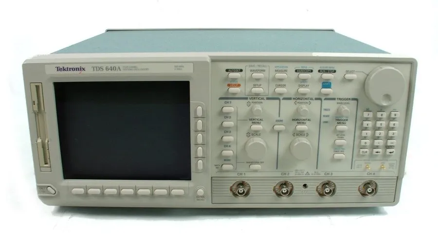Осциллограф Tektronix TDS 640A 4-Ch 500MHz 2GS/s Digitizing Oscilloscope Opts 05