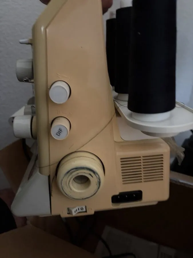 Оборудование рекламного производства JUKI MO-655 Thread Overlock Sewing Machine — фото лота 2