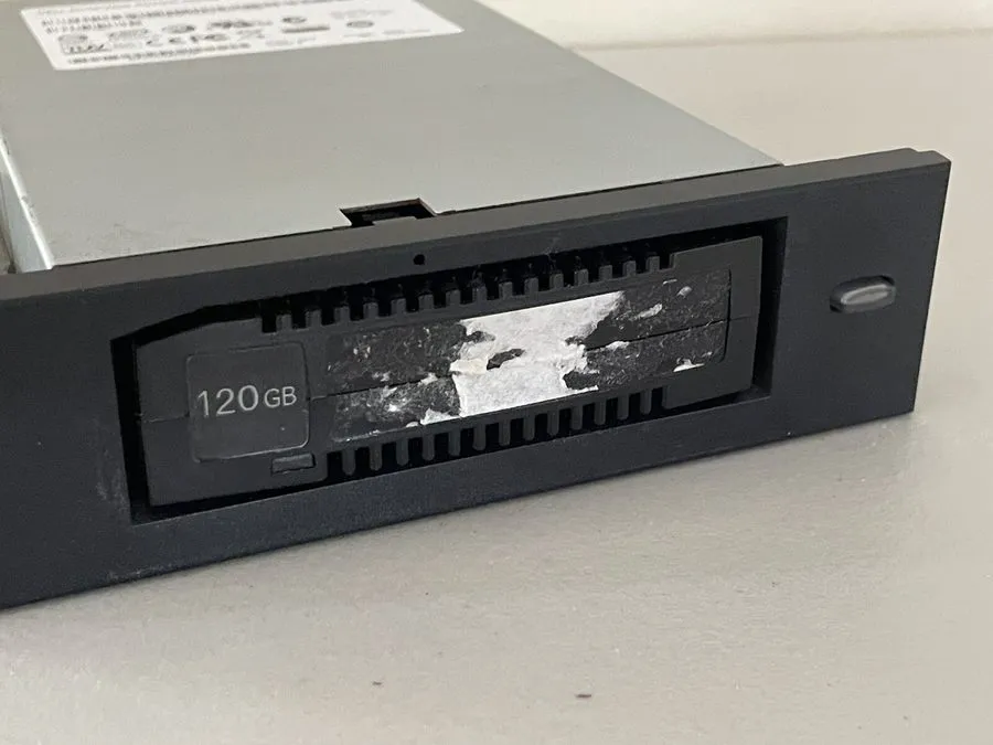 Картридж Dell PowerVault RD1000 Removable Disk Storage BACKUP w/ 160GB Data Cart