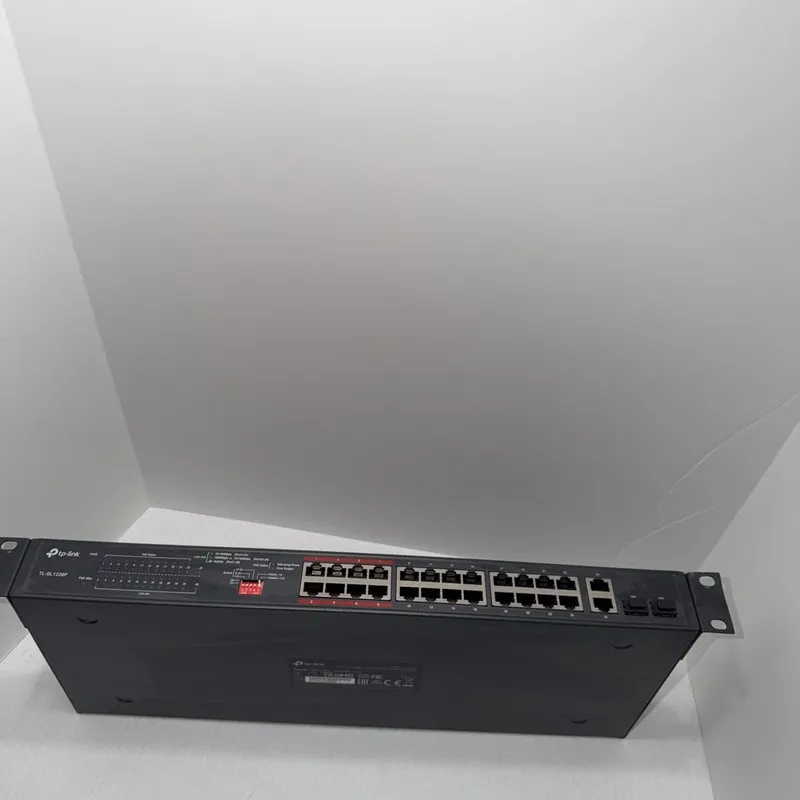 Коммутатор TP-Link TL-SL1226P 24-Port PoE+ Unmanaged Switch 2 Gigabit Uplink 2 S