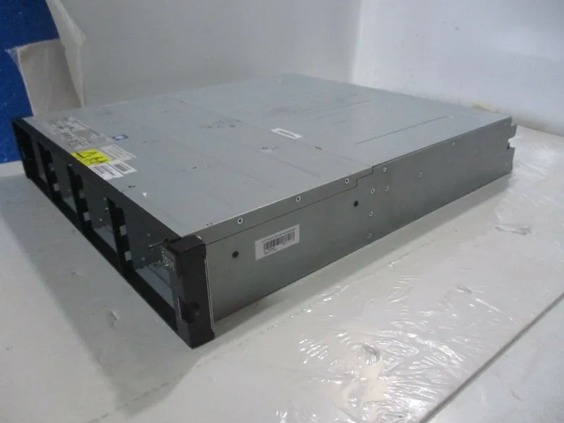 Блок питания IBM Storwize V5000 2078-12E 12 x 3.5" LFF Expansion Array 2 x EMM 2