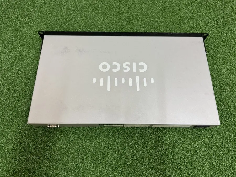Коммутатор Cisco SG500X-48-K9 48-Port Gigabit 4xSFP+ Switch w/ Rack Mounts