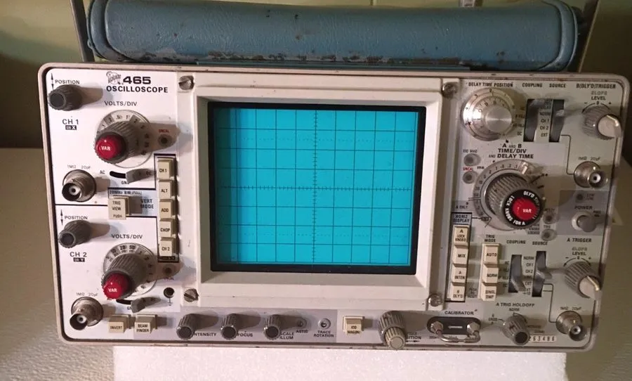 Осциллограф Tektronix Tek 465 Oscilloscope 2 Ch 100 MHz — фото лота 1