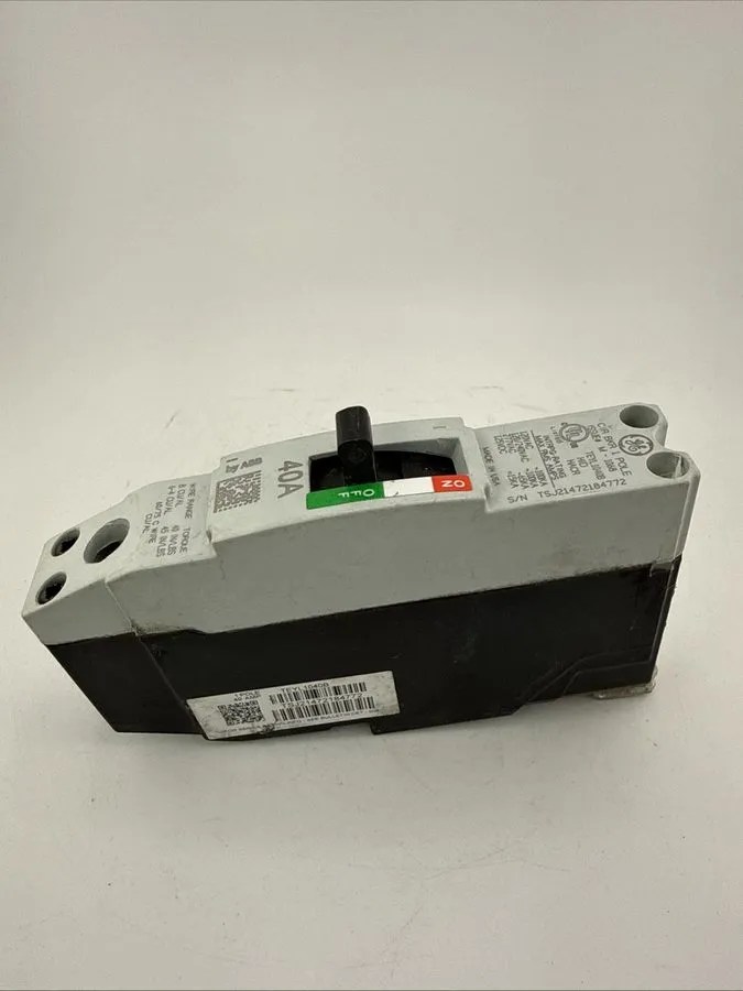 Автоматический выключатель PANEL TAKE OUT GE TEYL1040B CIRCUIT BREAKER 1P 40A 27 — фото лота 1