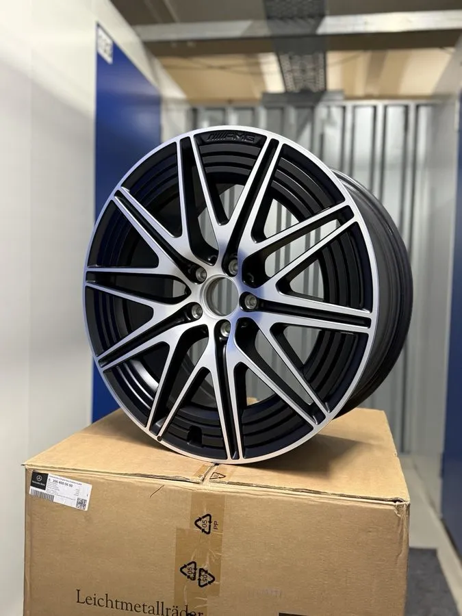 Медицинское оборудование Mercedes AMG 20 Inch Wheel Rim C63 S E AMG W206 S206 A2