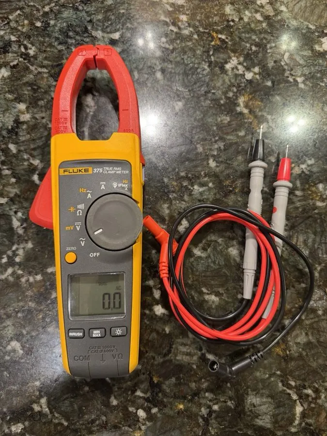 Тестер Fluke 375 FC Wireless True-RMS AC/DC Clamp Meter with Fluke Connect — фото лота 2