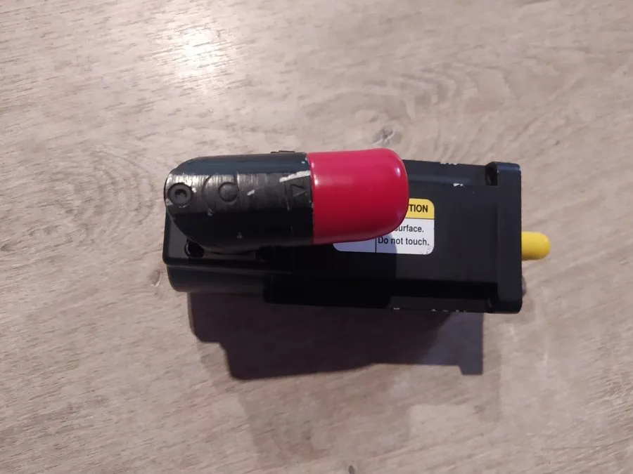 Серводвигатель Allen Bradley VPL-B0631T-PK12AA Servo Motor