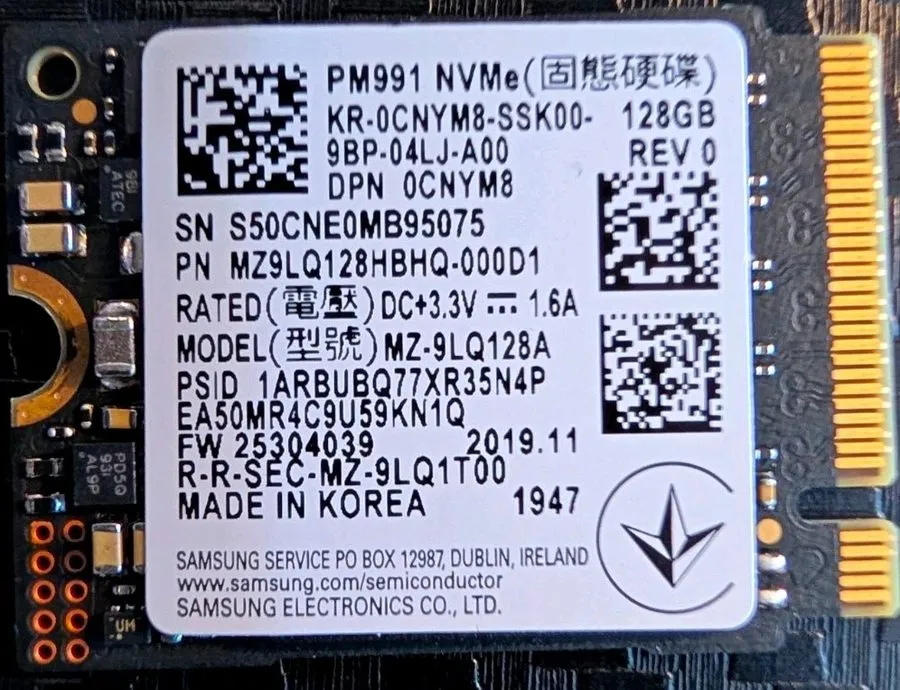 SSD-накопитель Samsung PM991 128GB M.2 2230 NVMe M.2 SSD Black MZ-9LQ128A