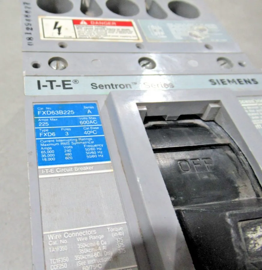Автоматический выключатель I-T-E Siemens Sentron FXD63B225 225A 3 Pole 600VAC Ci