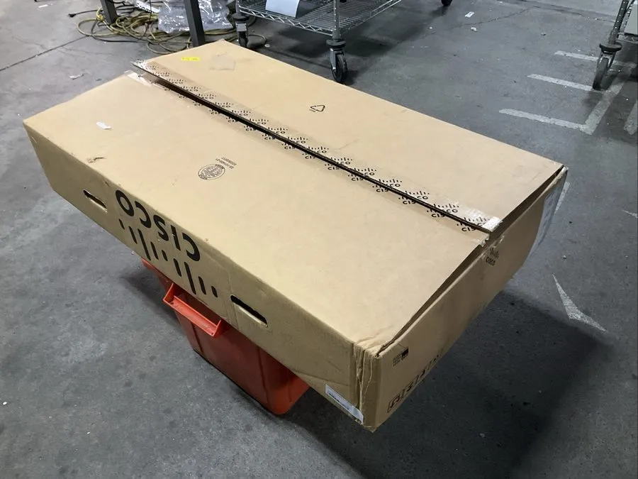 Межсетевой экран Cisco FPR4110-NGFW-K9 Firepower 4110 NGFW Appliance 1U 2 x NetM — фото лота 1