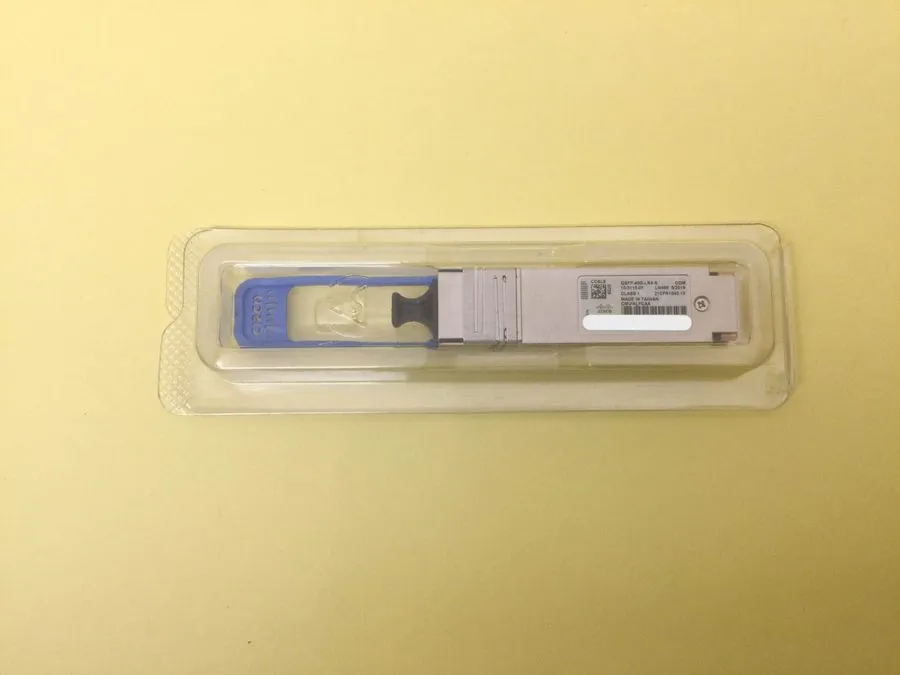 Трансивер CISCO QSFP-40G-LR4-S 40G 1310nm 10KM SMF LC Transceiver HOLOGRAM