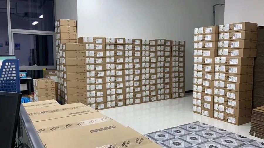 Коммутатор Cisco Catalyst C1300-24MGP-4X network switch Managed L2/L3 Power over