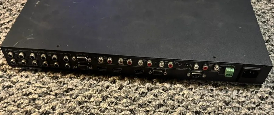Видеокоммутатор Kramer VP-728 9-Input HDMI HQV Digital Presentation Switcher/Sca — фото лота 1