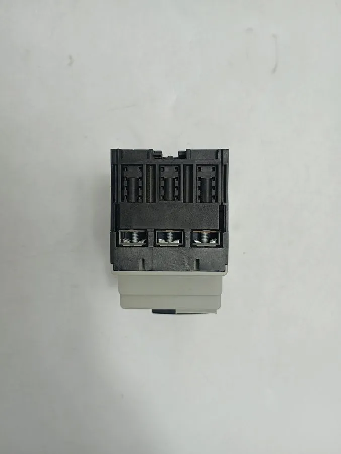 Автоматический выключатель ALLEN-BRADLEY 140M-C2E-C25 MOTOR PROTECTION CIRCUIT B