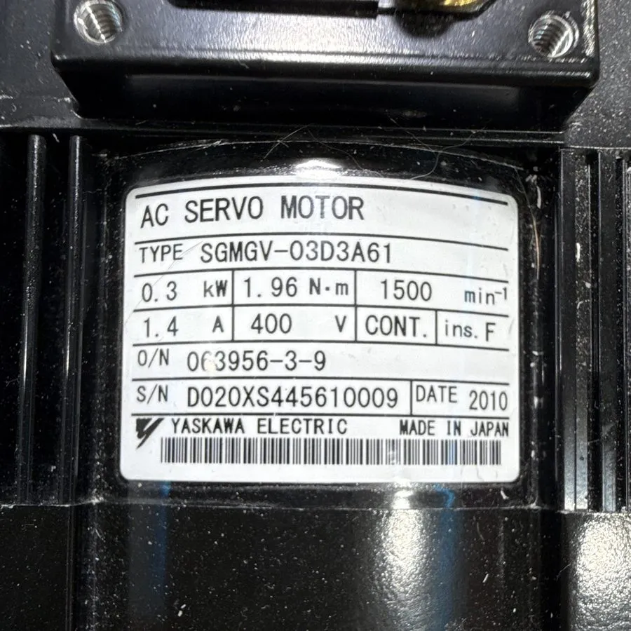 Серводвигатель Yaskawa AC Servo Motor SGMGV-03D3A61 0.3kW 400V Absolute Encode
