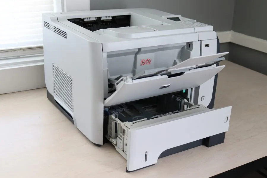 Лазерный принтер HP LaserJet Enterprise P3015n Laser Printer CE527A — фото лота 3