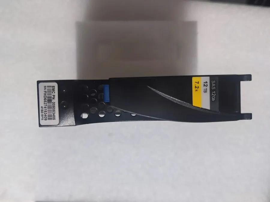Жёсткий диск EMC D3-VS07-12000 Unity Storage HDD 005053485 005053486 12TB 7.2K S