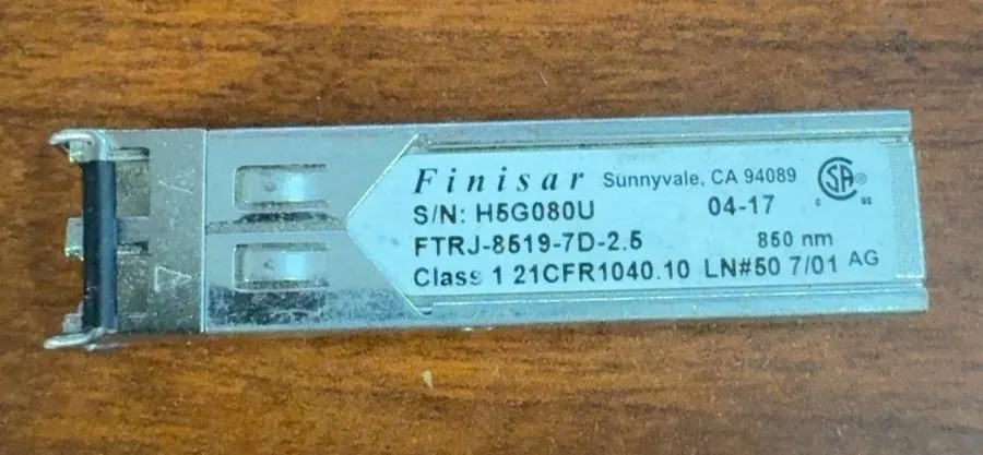 Трансивер Finisar FTRJ-8519-7D-2.5 2G SFP 550M 850NM GBIC Transceiver — фото лота 1