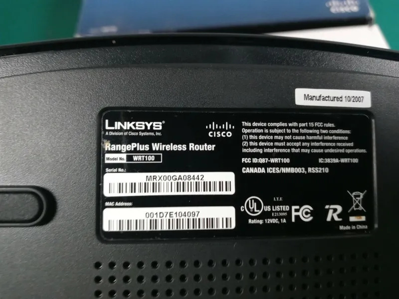 Маршрутизатор Linksys WRT100 RangePlus Wireless Router -with 30 day