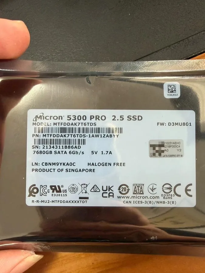 SSD-накопитель Micron 5300 PRO 7.68TB 2.5" SATA 6Gb/s SSD MTFDDAK7T6TDS-1AW1ZABY