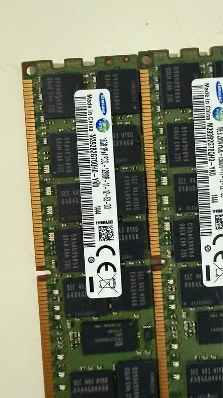 Модуль памяти Samsung M393B2G70QH0-YK0 16 GB DDR3 2Rx4 PC3L-12800R ECC Server RA — фото лота 2