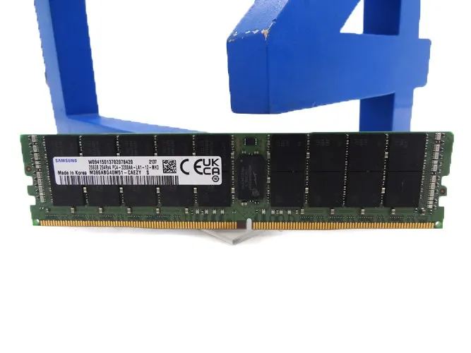Модуль памяти SAMSUNG M386ABG40M51-CAE 256gb 2s4rx4 PC4-3200AA