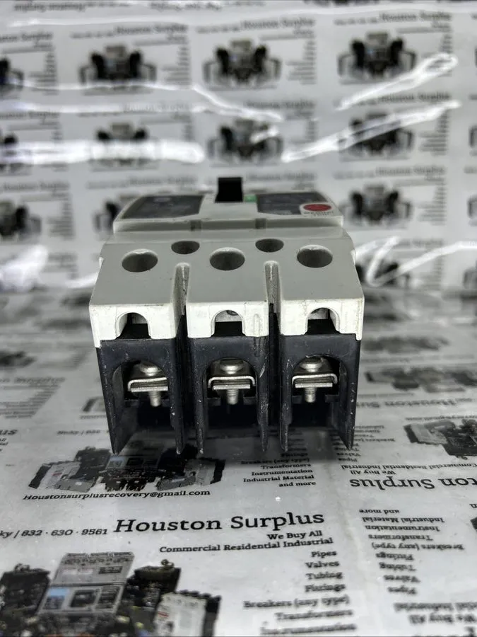 Автоматический выключатель GE TEYL3020B Molded Case Circuit Breaker 20A, 3-Phase