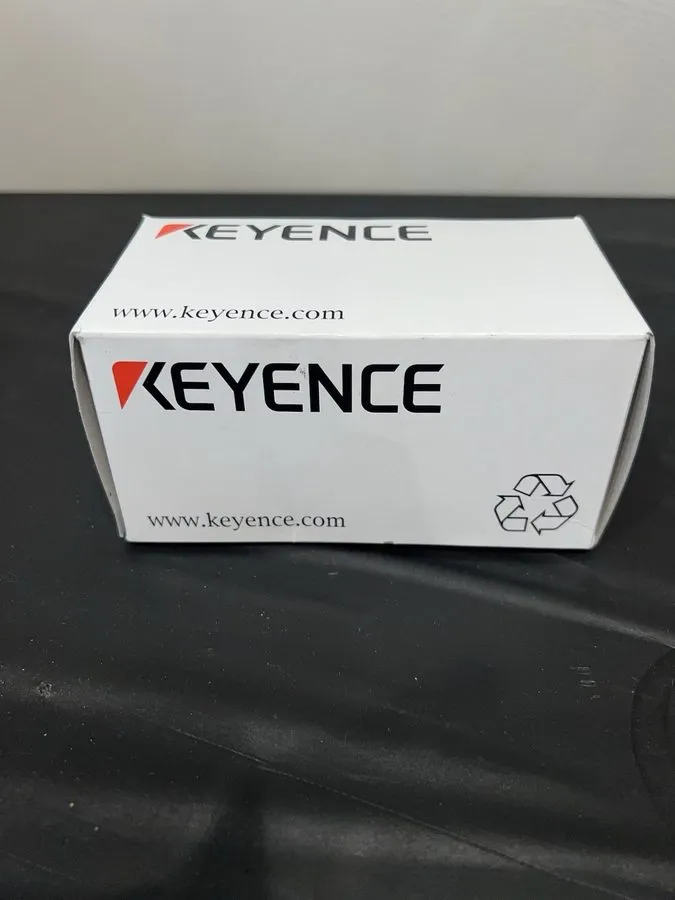 Датчик Keyence SR-X300W AI-powered code er with 2.3-megapixel sensor — фото лота 1