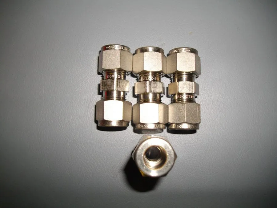 Фитинг 1 Swagelok Stainless Steel Union Fitting, 3/8" OD Tube, SS-600-6