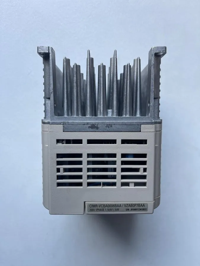 Частотный преобразователь Yaskawa CIMR-VCBA0006BAA V1000 Rev:A 1.1kW Inverter